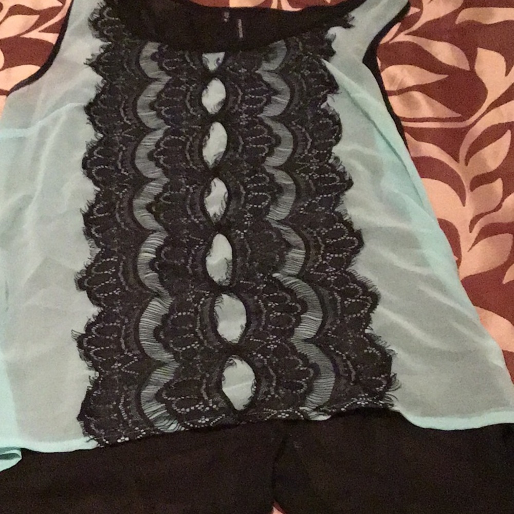 Beautiful light green flapper style top
